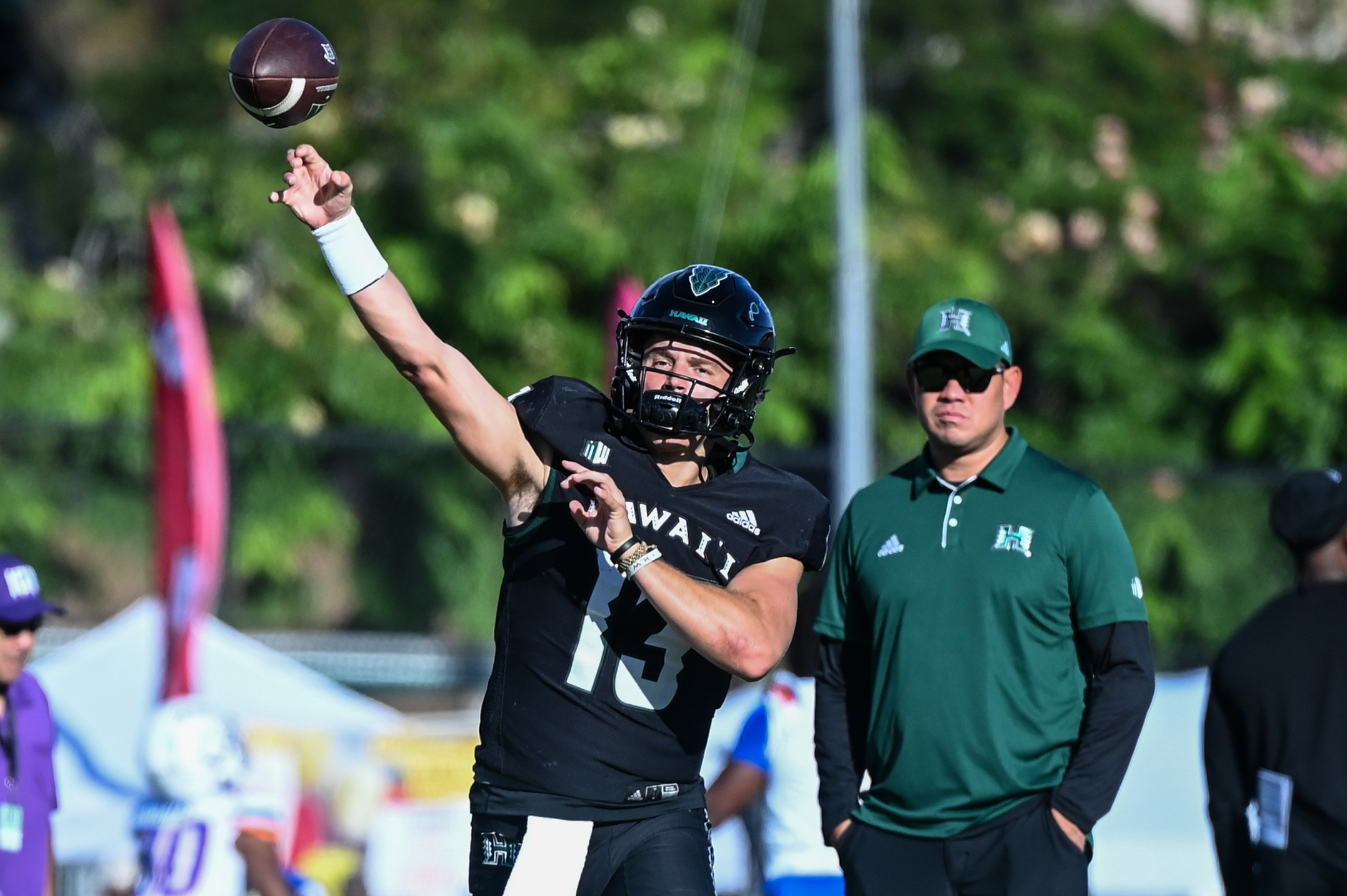 TST Images Boise State runs over Hawai'i