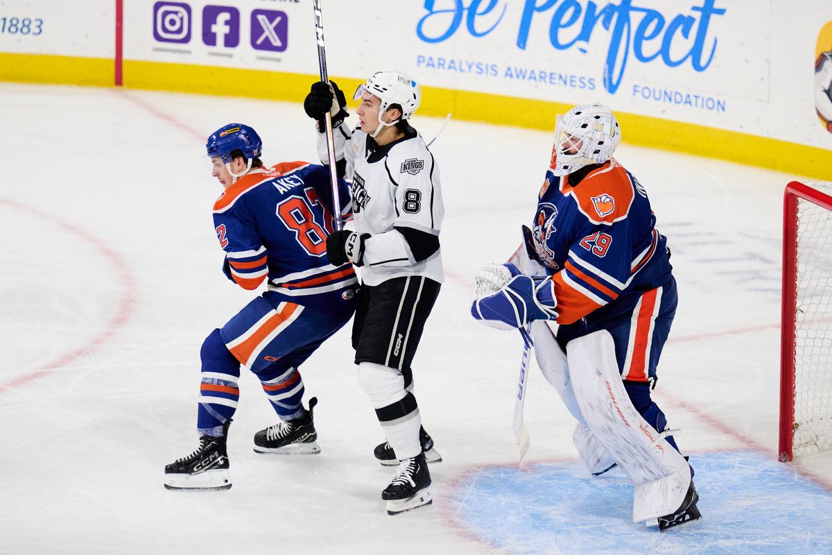 Ontario reign forward Martin Chromiak (8) waits for a pass during an AHL hockey game against the Bakersfield Condors, Friday November 21, 2025 in Ontario, Calif. Ontario reign forward Martin Chromiak (8) waits for a pass during an AHL hockey game against the Bakersfield Condors, Friday November 21, 2025 in Ontario, Calif.