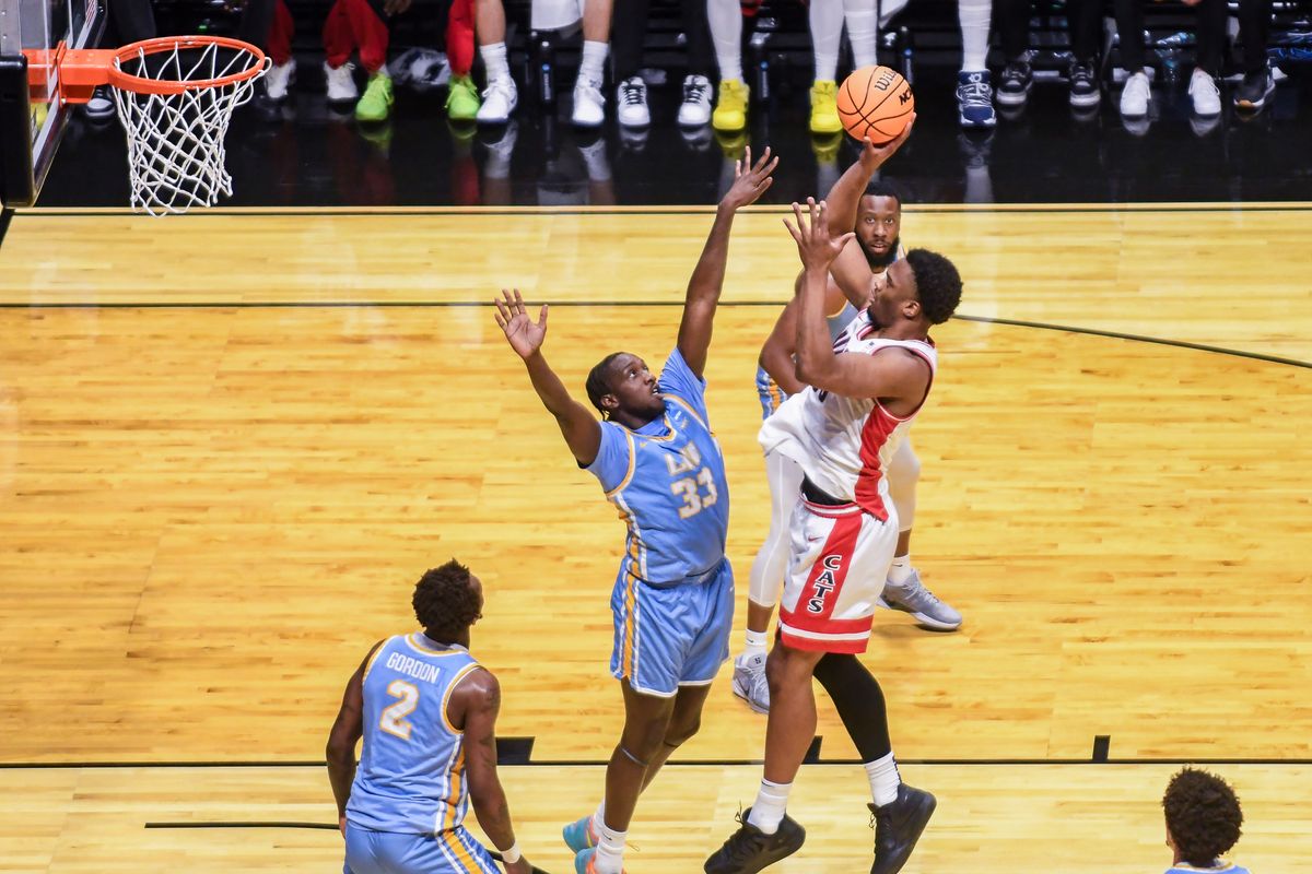 Arizona forward Tobe Awaka (30) makes jump shot during an NCCA March Madness game against LIU Friday March 20, 2026 in San Diego, California. Arizona forward Tobe Awaka (30) makes jump shot during an NCCA March Madness game against LIU Friday March 20, 2026 in San Diego, California.