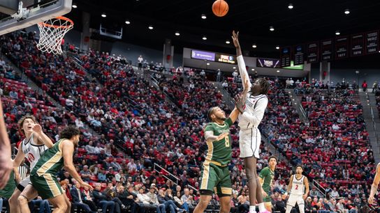 FINAL: San Diego State 71, San José State 68 taken at Viejas Arena (San Diego State Aztecs)