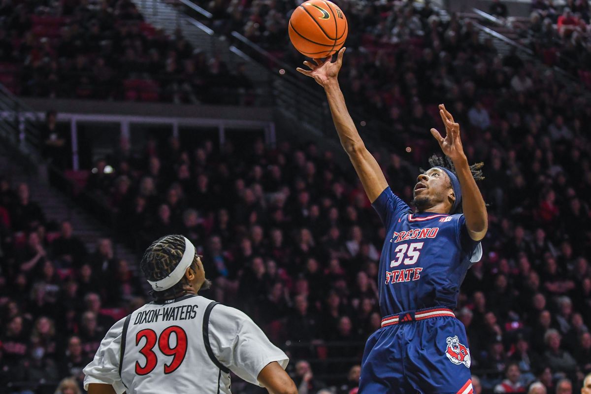 DeShawn Fresno State Gory (35) makes a shot in the paint during an NCAA men’s basketball game against SDSU. Saturday January 10, 2026 in San Diego, California. DeShawn Fresno State Gory (35) makes a shot in the paint during an NCAA men’s basketball game against SDSU. Saturday January 10, 2026 in San Diego, California.