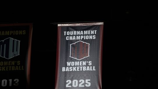 San Diego State's 2025 Mountain West Tournament championship banner newly hangs in the rafters at Viejas Arena. Image courtsey of SDSU Athletics San Diego State's 2025 Mountain West Tournament championship banner newly hangs in the rafters at Viejas Arena. Image courtsey of SDSU Athletics