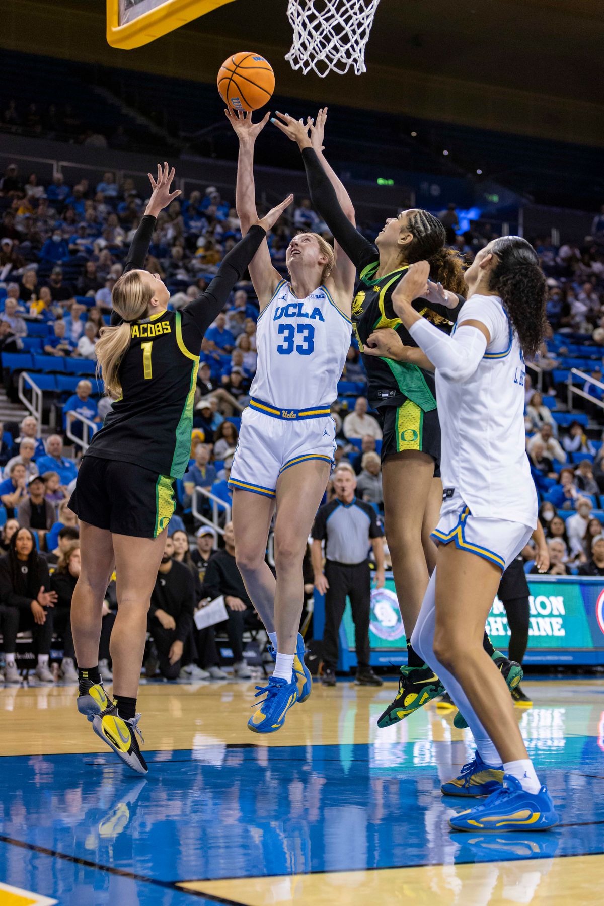 Forward Amanda Muse #33 of the UCLA Bruins lays the ball up during an NCAA basketball game against the Oregon Ducks, Sunday December 7, 2025 in Los Angeles, Calif. Forward Amanda Muse #33 of the UCLA Bruins lays the ball up during an NCAA basketball game against the Oregon Ducks, Sunday December 7, 2025 in Los Angeles, Calif.