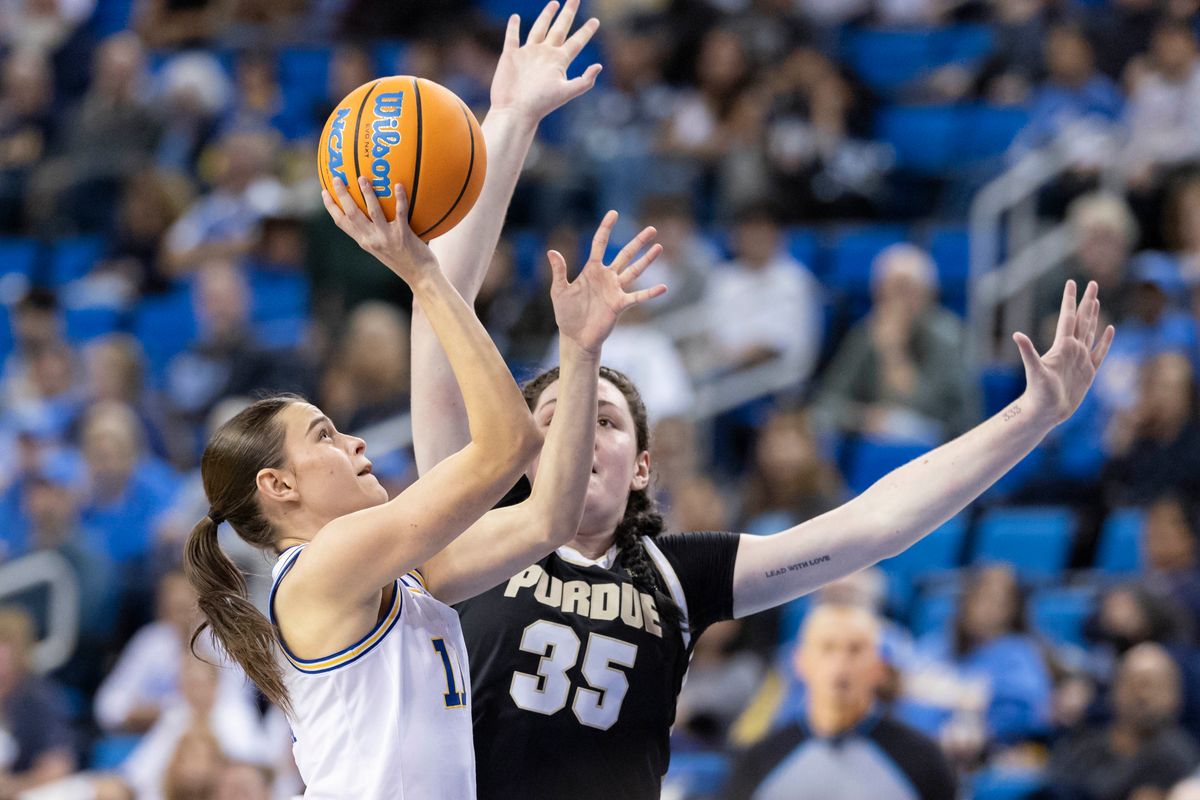 Gabriela Jaquez #11 of the UCLA Bruins shoots the ball during an NCAA basketball game against the Purdue Boilermakers, Wednesday January 21, 2026 in Los Angeles, Calif. Gabriela Jaquez #11 of the UCLA Bruins shoots the ball during an NCAA basketball game against the Purdue Boilermakers, Wednesday January 21, 2026 in Los Angeles, Calif.