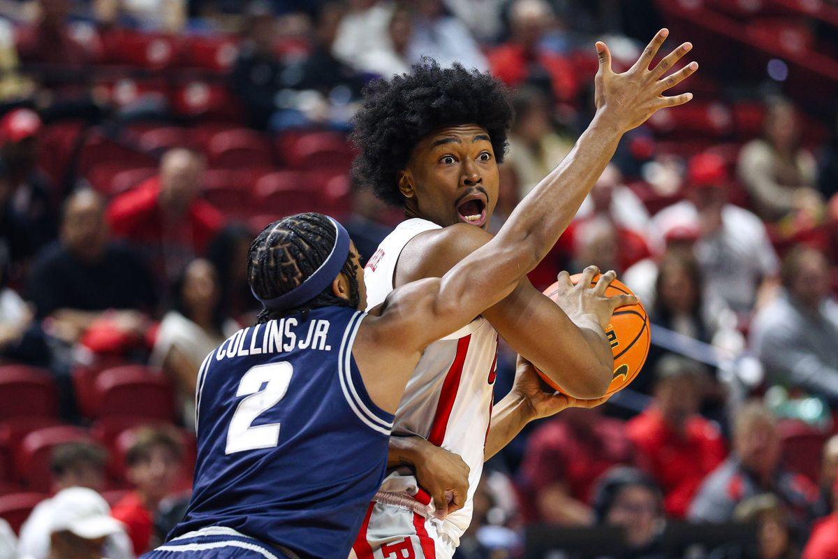 UNLV Runnin' Rebels F Jacob Bannarbie (10) looks for a pass during a college basketball game against the Utah State Aggies on Tuesday March 3, 2026, in Las Vegas, Nevada. UNLV Runnin' Rebels F Jacob Bannarbie (10) looks for a pass during a college basketball game against the Utah State Aggies on Tuesday March 3, 2026, in Las Vegas, Nevada.