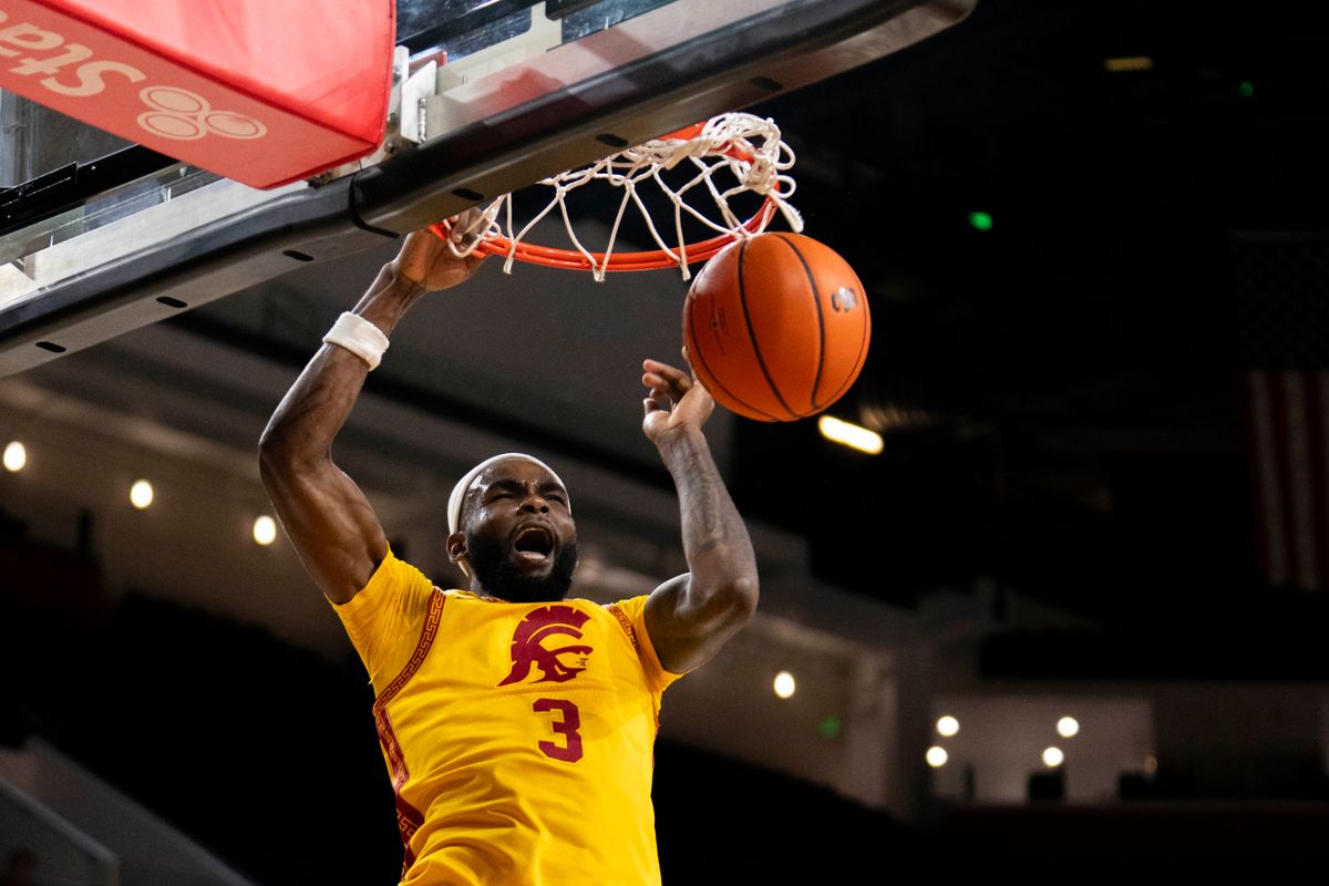 USC Trojans forward Amarion Dickerson (3) finishes the ally-oop dunk during an NCAA basketball game against the Troy Trojans, Thursday November 20th, 2025 in Los Angeles, California. USC Trojans forward Amarion Dickerson (3) finishes the ally-oop dunk during an NCAA basketball game against the Troy Trojans, Thursday November 20th, 2025 in Los Angeles, California.