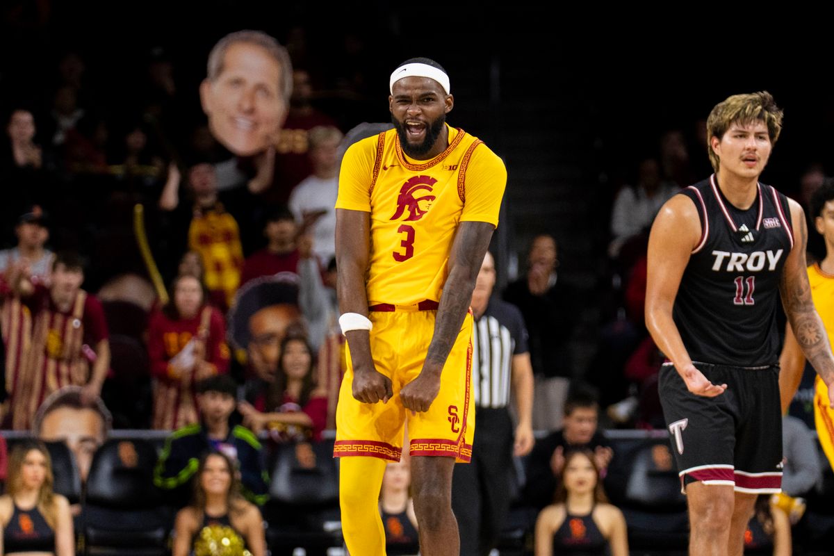 USC Trojans forward Amarion Dickerson (3) forces a turnover and celebrates during an NCAA basketball game against the Troy Trojans, Thursday November 20th, 2025 in Los Angeles, California. USC Trojans forward Amarion Dickerson (3) forces a turnover and celebrates during an NCAA basketball game against the Troy Trojans, Thursday November 20th, 2025 in Los Angeles, California.