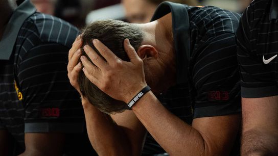 Musselman Era hits an all time low: USC Trojans no match for No.10 Illinois, fall 101-65  (USC). Photo by JOHN PANGANIBAN-THE SPORTING TRIBUNE