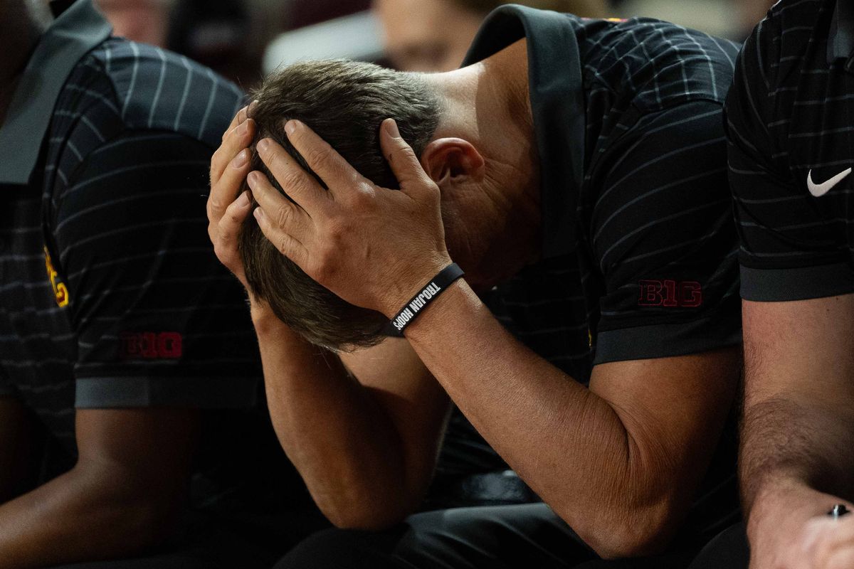 USC coach Eric Musselman disappointed with the score during a Big 10 basketball game against Illinois, on Wednesday,February 18th, 2026 in Los Angeles, California