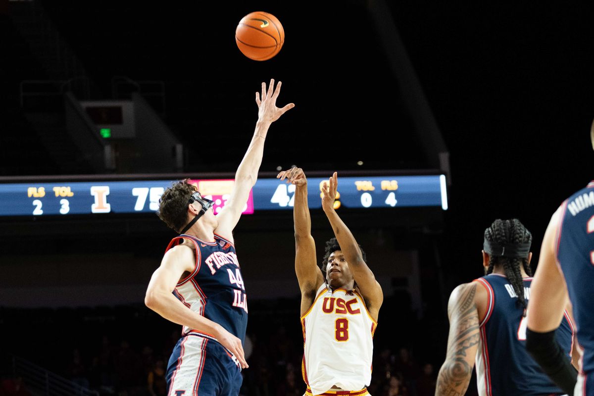 USC guard Jerry Easter II (8) shoot the ball during a Big 10 basketball game against Illinois, on Wednesday,February 18th, 2026 in Los Angeles, California
