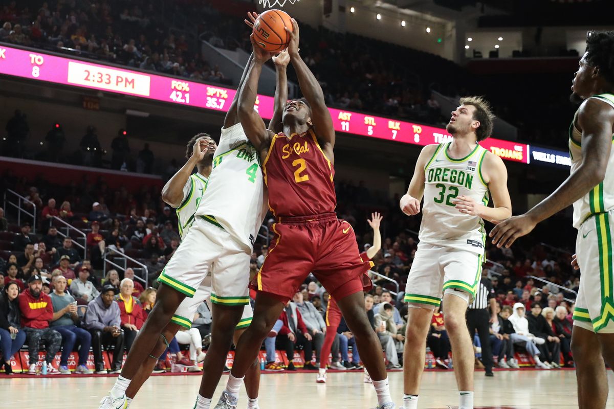 USC forward Ezra Ausar (2) drives the lane during an NCAA basketball game against Oregon on February 21, 2026 in Los Angeles, CA.
