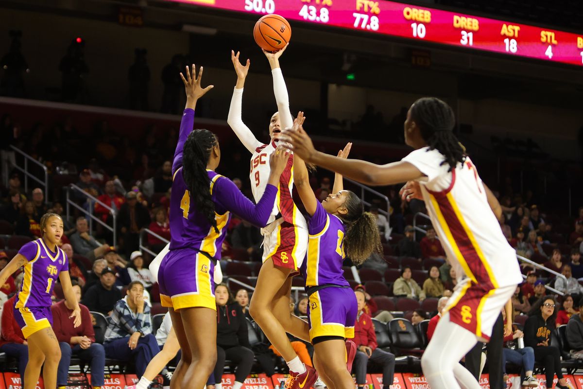 #9 G Jazzy Davidson of USC shoots a jump shot during an NCAA basketball game against Tennessee Tech on November 25, 2025 in Los Angeles, CA. #9 G Jazzy Davidson of USC shoots a jump shot during an NCAA basketball game against Tennessee Tech on November 25, 2025 in Los Angeles, CA.
