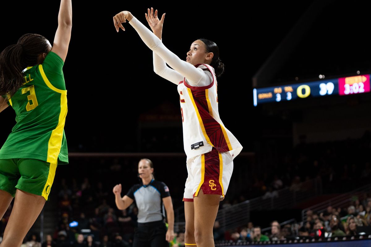 USC Trojans Guard Jazzy Davidson (9) shoots a contested three during a women's college basketball game against the Oregon Ducks, Tuesday January 6th, 2026 at Galen Center in Los Angeles, Calif. USC Trojans Guard Jazzy Davidson (9) shoots a contested three during a women's college basketball game against the Oregon Ducks, Tuesday January 6th, 2026 at Galen Center in Los Angeles, Calif.