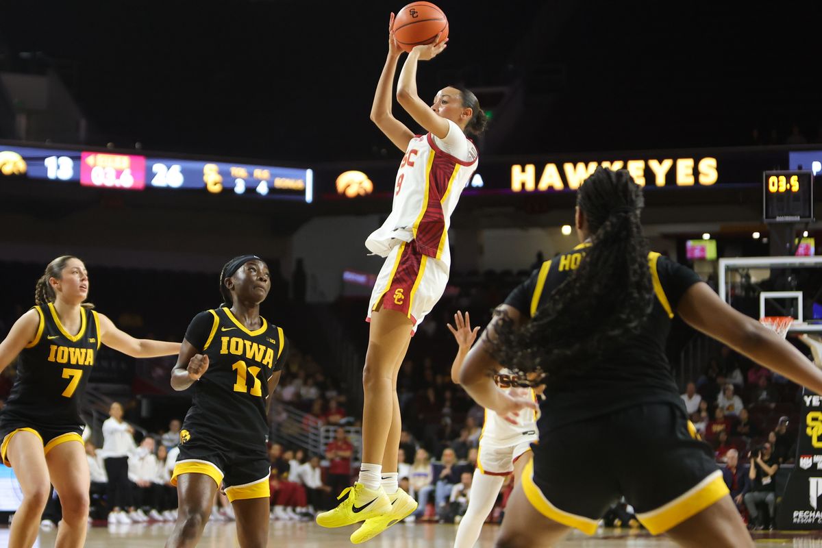 USC guard Jazzy Davidson (9) shoots a jump shot during an NCAA basketball game against the Iowa Hawkeyes on January 29, 2026 in Los Angeles, CA. USC guard Jazzy Davidson (9) shoots a jump shot during an NCAA basketball game against the Iowa Hawkeyes on January 29, 2026 in Los Angeles, CA.