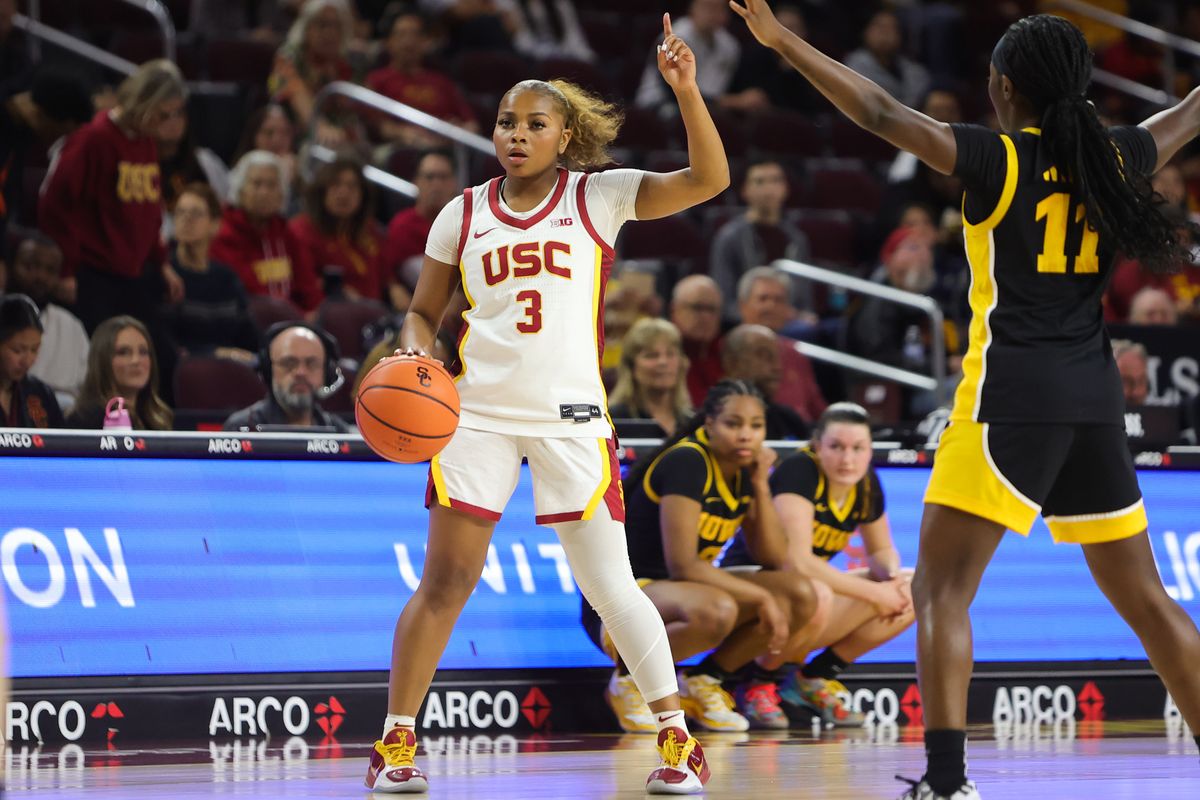 USC guard Londynn Jones (3) dribbles the basketball during an NCAA basketball game against the Iowa Hawkeyes on January 29, 2026 in Los Angeles, CA. USC guard Londynn Jones (3) dribbles the basketball during an NCAA basketball game against the Iowa Hawkeyes on January 29, 2026 in Los Angeles, CA.