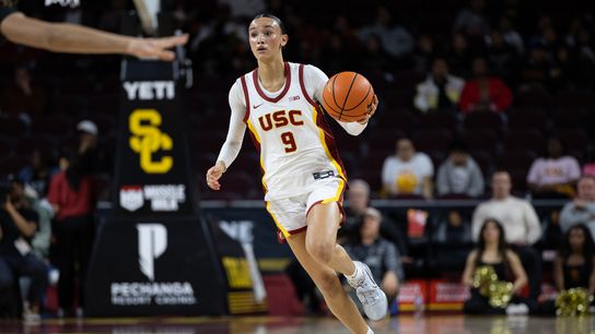 Davidson’s 32 not enough as No. 10 Ohio State rallies past USC, 88-83. Photo by Amber Rodriguez - The Sporting Tribune