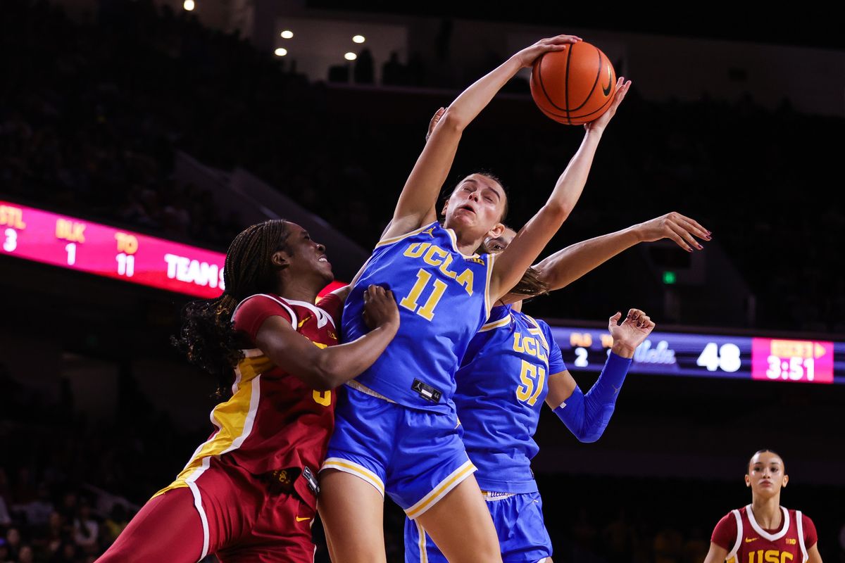 USC Trojans guard Gabriela Jaquez (11) reaches for the ball during the women's college basketball game against the UCLA Bruins, Sunday March 1st, 2026 at Galen Center in Los Angeles, Calif. USC Trojans guard Gabriela Jaquez (11) reaches for the ball during the women's college basketball game against the UCLA Bruins, Sunday March 1st, 2026 at Galen Center in Los Angeles, Calif.