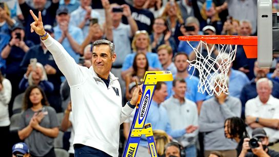 Wooden Award Flashback: Jay Wright's coaching career was nothing short of the perfect evolution into greatness taken in Los Angeles (Wooden Award). Photo by Scott Wachter-Imagn Images