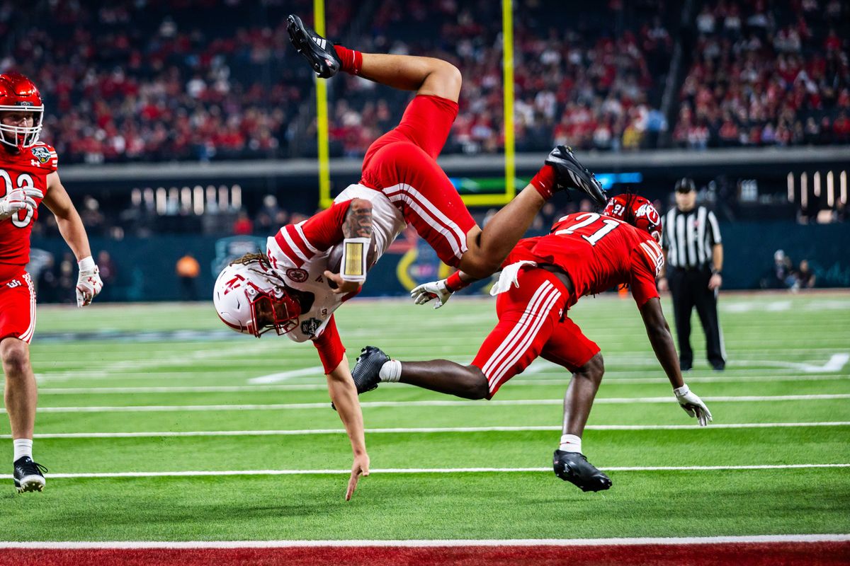 Nebraska Huskers quarterback TJ Lateef (14) flips into the endzone during the SRS Distribution Las Vegas Bowl game between the Nebraska Huskers and the Utah Utes, Sunday December 31, 2025 in Las Vegas, Nev. Nebraska Huskers quarterback TJ Lateef (14) flips into the endzone during the SRS Distribution Las Vegas Bowl game between the Nebraska Huskers and the Utah Utes, Sunday December 31, 2025 in Las Vegas, Nev.