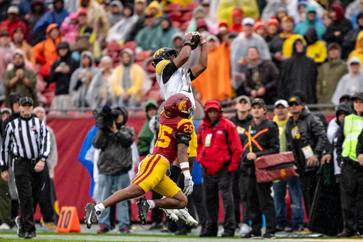 Iowa Hawkeyes wide receiver, KJ Parker (1) makes a leaping catch during an NCAAF football game against the USC Trojans on November 15, 2025 in Los Angeles, CA. Iowa Hawkeyes wide receiver, KJ Parker (1) makes a leaping catch during an NCAAF football game against the USC Trojans on November 15, 2025 in Los Angeles, CA.