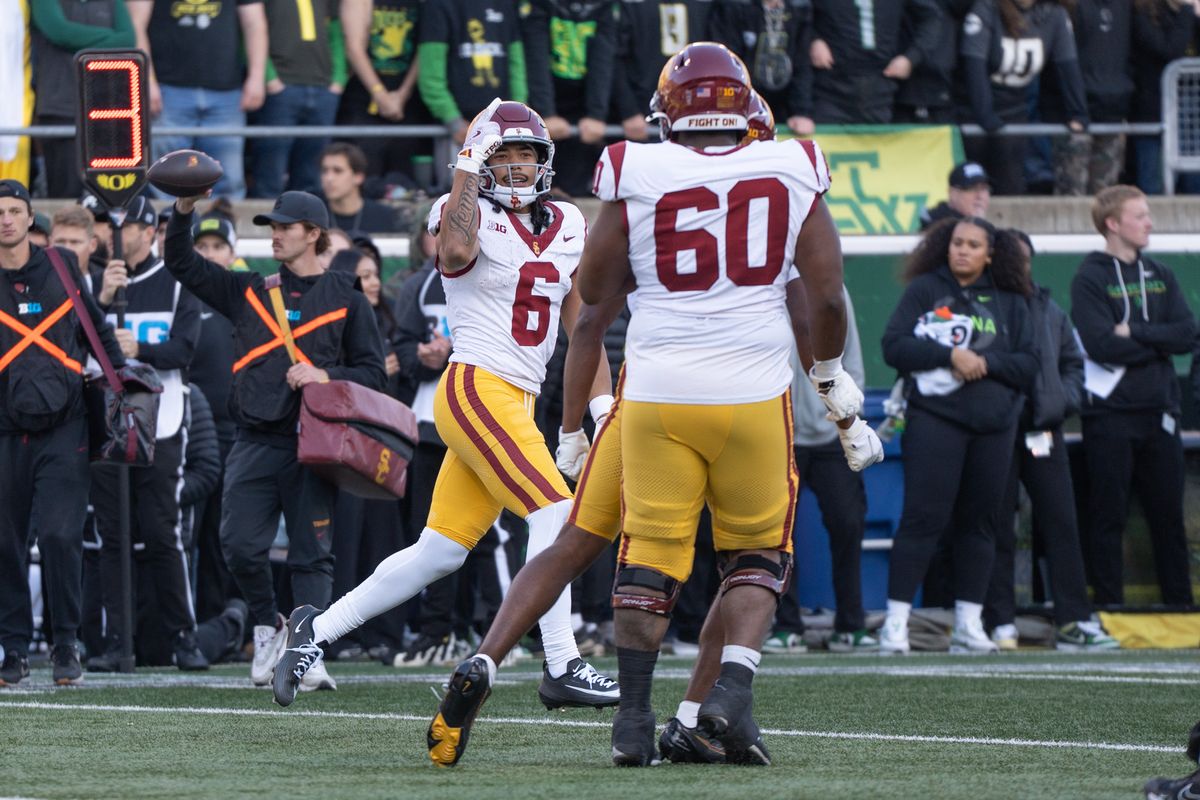 USC Trojans wide receiver, Makai Lemon (6) celebrates after scoring a TD during an NCAAF football game against the Oregon Ducks on November 22, 2025 in Eugene, OR. USC Trojans wide receiver, Makai Lemon (6) celebrates after scoring a TD during an NCAAF football game against the Oregon Ducks on November 22, 2025 in Eugene, OR.