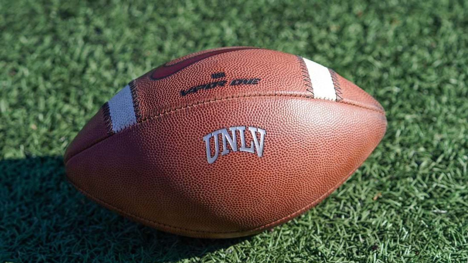 UNLV defensive lineman Ryan Keeler dies at 20