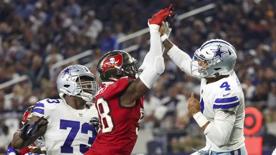 NFL roundup: Bucs cruise past Cowboys, Dak Prescott injures hand (NFL)