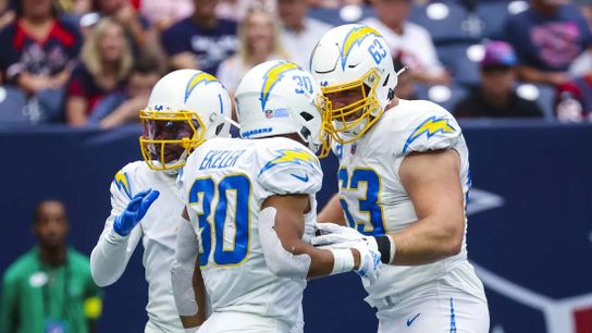 Justin Herbert leads Chargers past Texans (NFL)