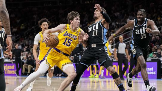 Lakers again look lackluster in loss to Hawks (NBA)