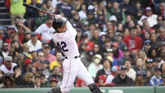 Yu Chang powers Red Sox past Angels (MLB)