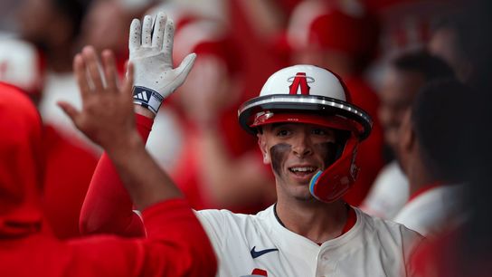 Angels complete sweep of Padres (MLB)
