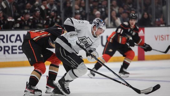 Kings beat Ducks to win eighth straight game at home (News)