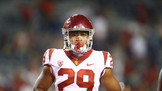 Vavae Malepeai shines in Hawaii while keeping NFL dream alive (College)