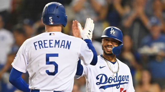 Dodgers defeat Nationals, 9-3, behind Freeman, Martinez homers (MLB)