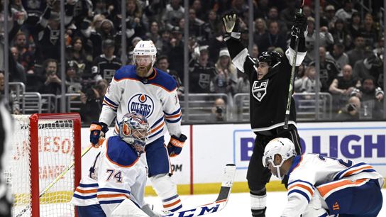 Kings grab 2-1 series lead thanks to Moore's overtime winner (NHL)