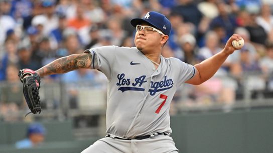 Royals maintain early lead, defeat Dodgers 6-4 (MLB)