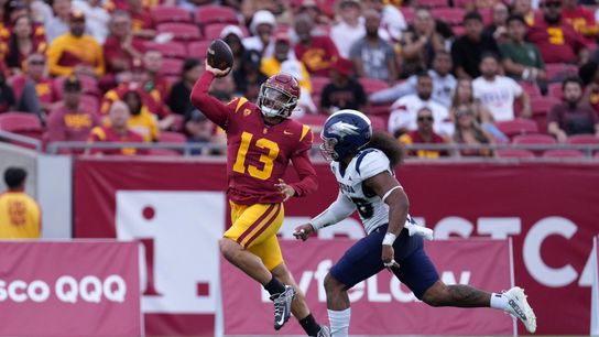 USC blows out Nevada, 66-14, to stay unbeaten (College)