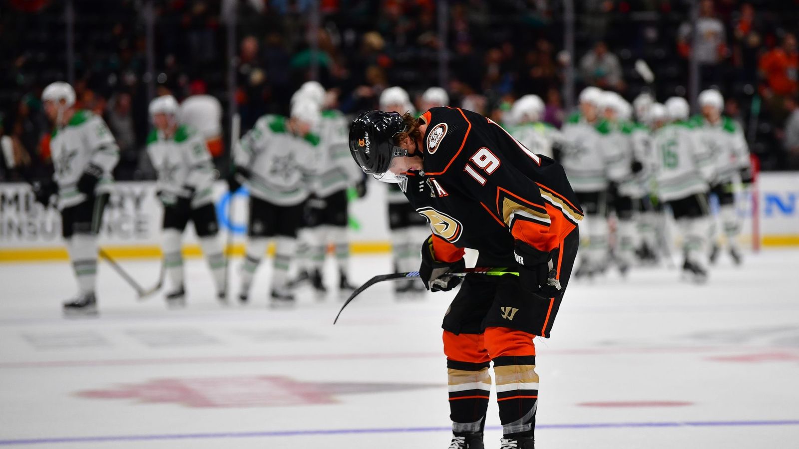 Ducks Cant Outshine Stars In Leo Carlssons Nhl Debut 