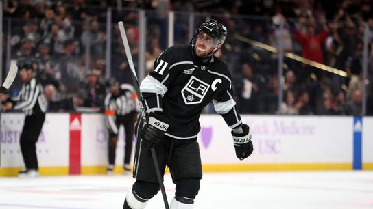 Kings win at home, defeating the Panthers, 2-1 (News)