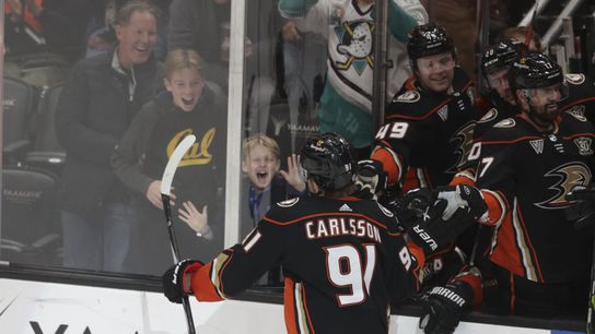 Ducks beat Avalanche in shootout, break losing streak (News)