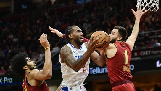 Cavaliers hold off Clippers in crunch time (NBA)