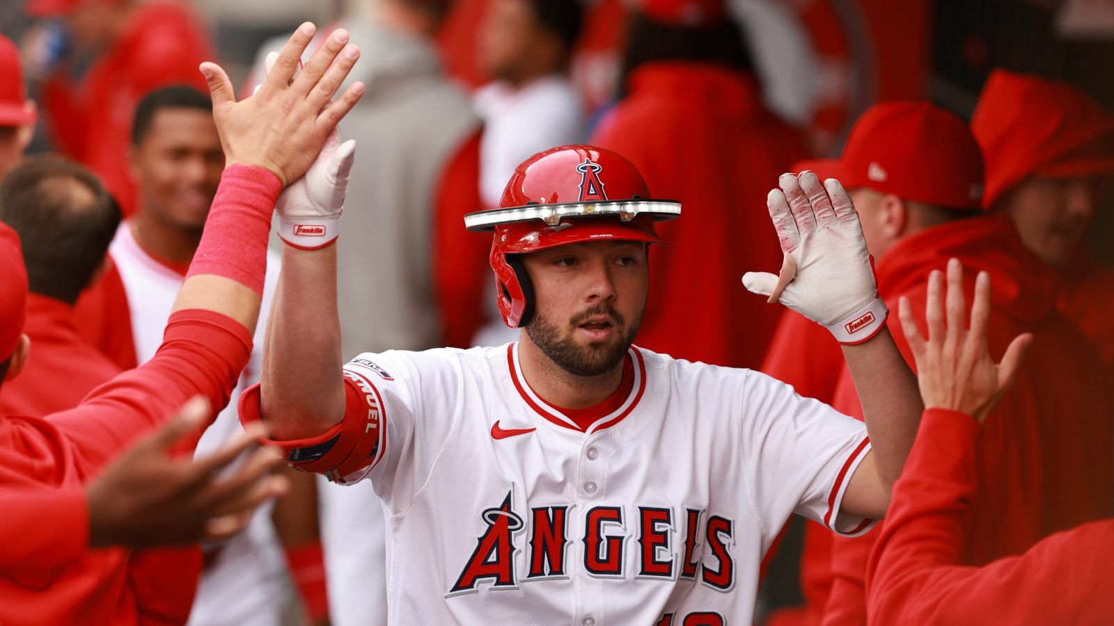 Angels end homestand in style with win over Cardinals