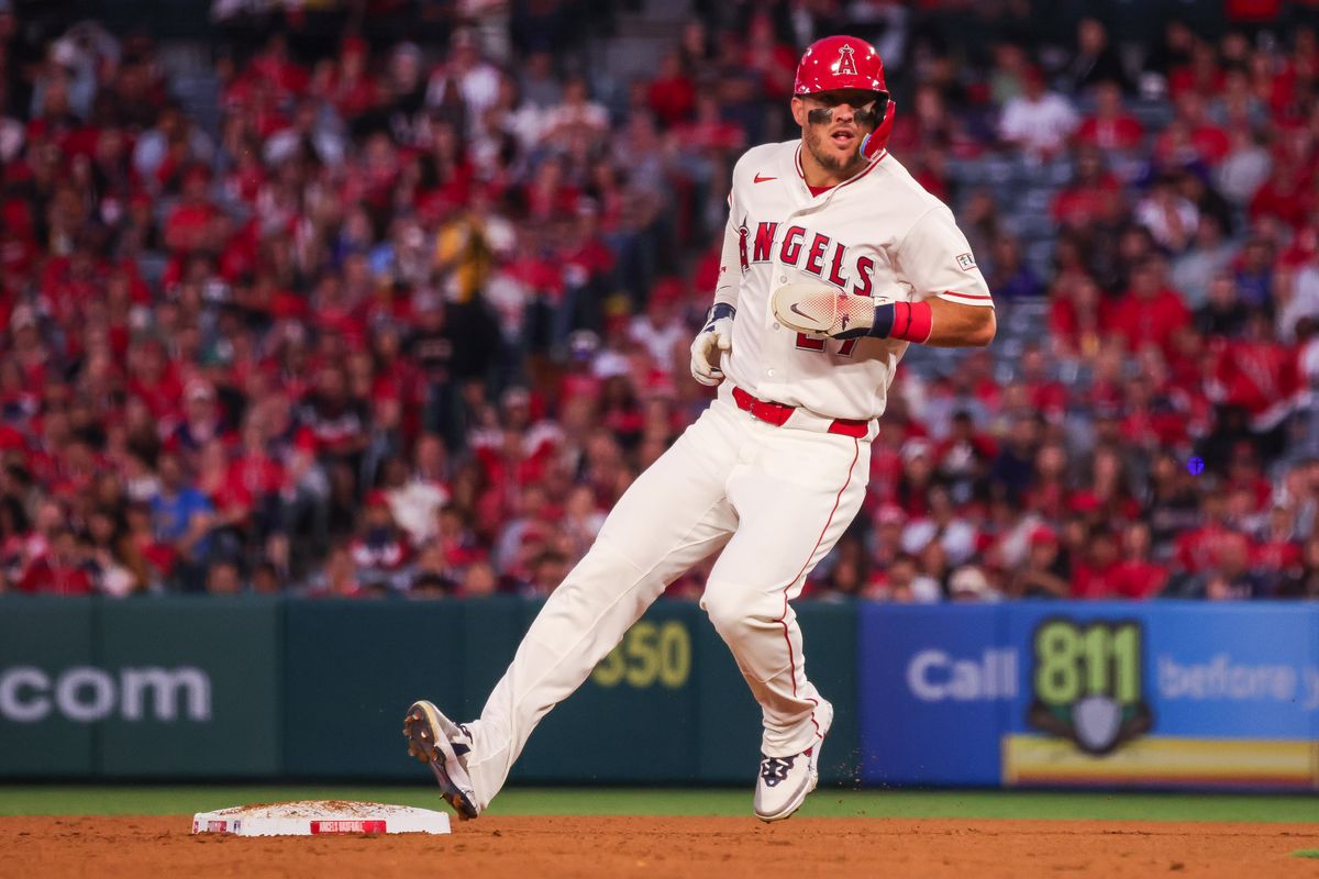 Los Angeles Angels outfielder Mike Trout (27) runs during the MLB game against the Toronto Blue Jays Monday April 20th, 2026 at Angel's Stadium in Anaheim, Calif. Los Angeles Angels outfielder Mike Trout (27) runs during the MLB game against the Toronto Blue Jays Monday April 20th, 2026 at Angel's Stadium in Anaheim, Calif.