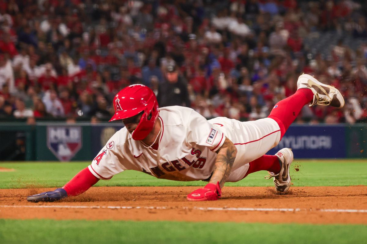 Los Angeles Angels infielder Zach Neto (9) dives during the MLB game against the Toronto Blue Jays Monday April 20th, 2026 at Angel's Stadium in Anaheim, Calif. Los Angeles Angels infielder Zach Neto (9) dives during the MLB game against the Toronto Blue Jays Monday April 20th, 2026 at Angel's Stadium in Anaheim, Calif.