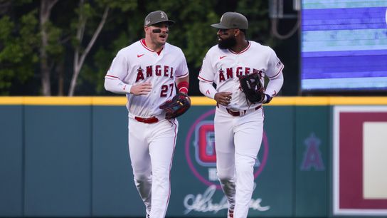 O'Hoppe leaves early, Angels suffer loss at the hands of Dodger home run derby taken at Angel Stadium (Los Angeles Angels)