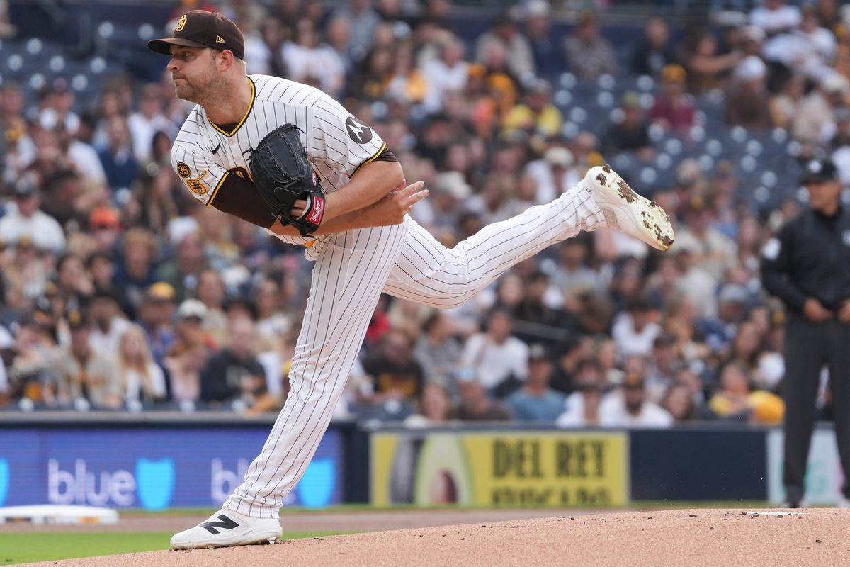 Padres starting pitcher Michael King (34) pitches the ball during an MLB baseball game against the White Sox, Saturday May 02, 2026 in San Diego, California. Padres starting pitcher Michael King (34) pitches the ball during an MLB baseball game against the White Sox, Saturday May 02, 2026 in San Diego, California.