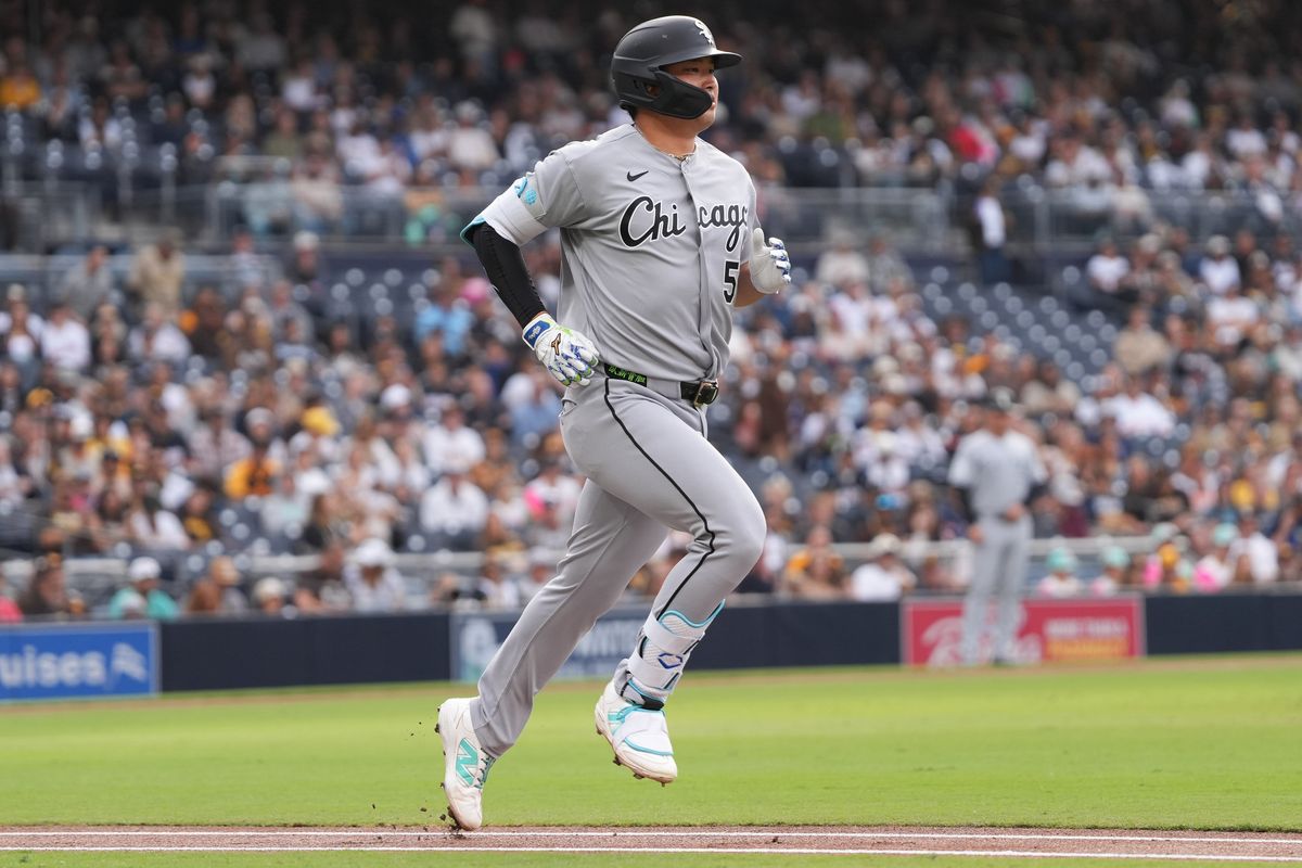 White Sox first baseman Munetaka Murakami (5) runs to first base during an MLB baseball game against the Padres, Saturday May 02, 2026 in San Diego, California. White Sox first baseman Munetaka Murakami (5) runs to first base during an MLB baseball game against the Padres, Saturday May 02, 2026 in San Diego, California.