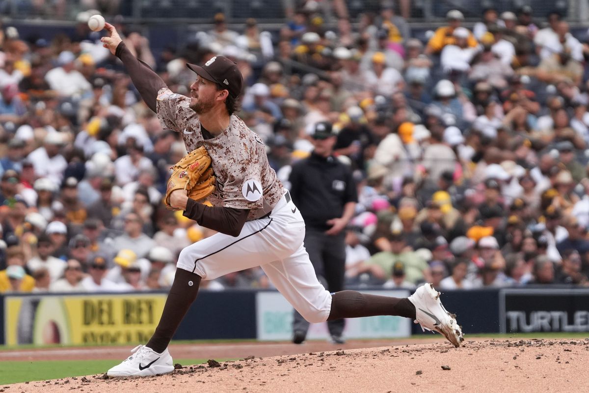 Padres starting pitcher Griffin Canning (17) pitches the ball during an MLB baseball game against the White Sox, Sunday May 03, 2026 in San Diego, California. Padres starting pitcher Griffin Canning (17) pitches the ball during an MLB baseball game against the White Sox, Sunday May 03, 2026 in San Diego, California.