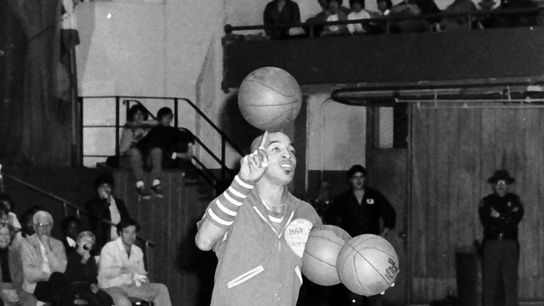 Harlem Globetrotters Curly Neal entertains the crowd prior to game against the Washington Generals at the Westchester County Center in White Plains Dec. 16, 1979. The Globetrotters won the game 82-60. Harlem Globetrotters Curly Neal entertains the crowd prior to game against the Washington Generals at the Westchester County Center in White Plains Dec. 16, 1979. The Globetrotters won the game 82-60.