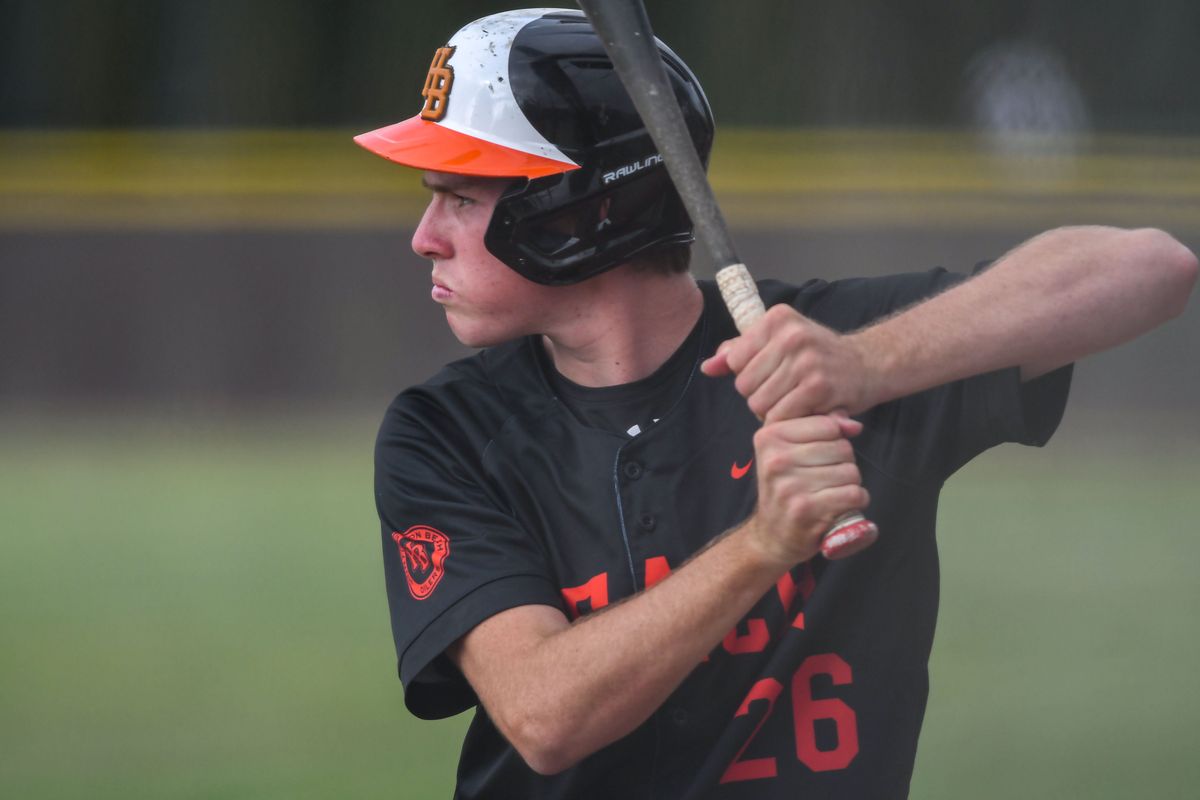 Huntington Beach Tanner Brown (26) times a pitch from the on deck circle during an High School Baseball game against Temecula Valley Tuesday May 12, 2026 in Temecula, California. Huntington Beach Tanner Brown (26) times a pitch from the on deck circle during an High School Baseball game against Temecula Valley Tuesday May 12, 2026 in Temecula, California.